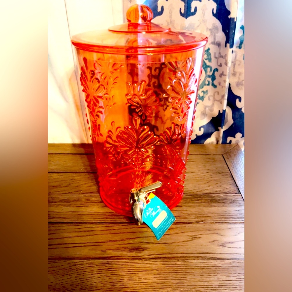 Beverage dispenser